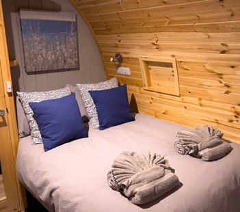 Double Bed with Luxury Linen