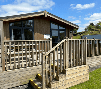 Luxury lodge with hot tub